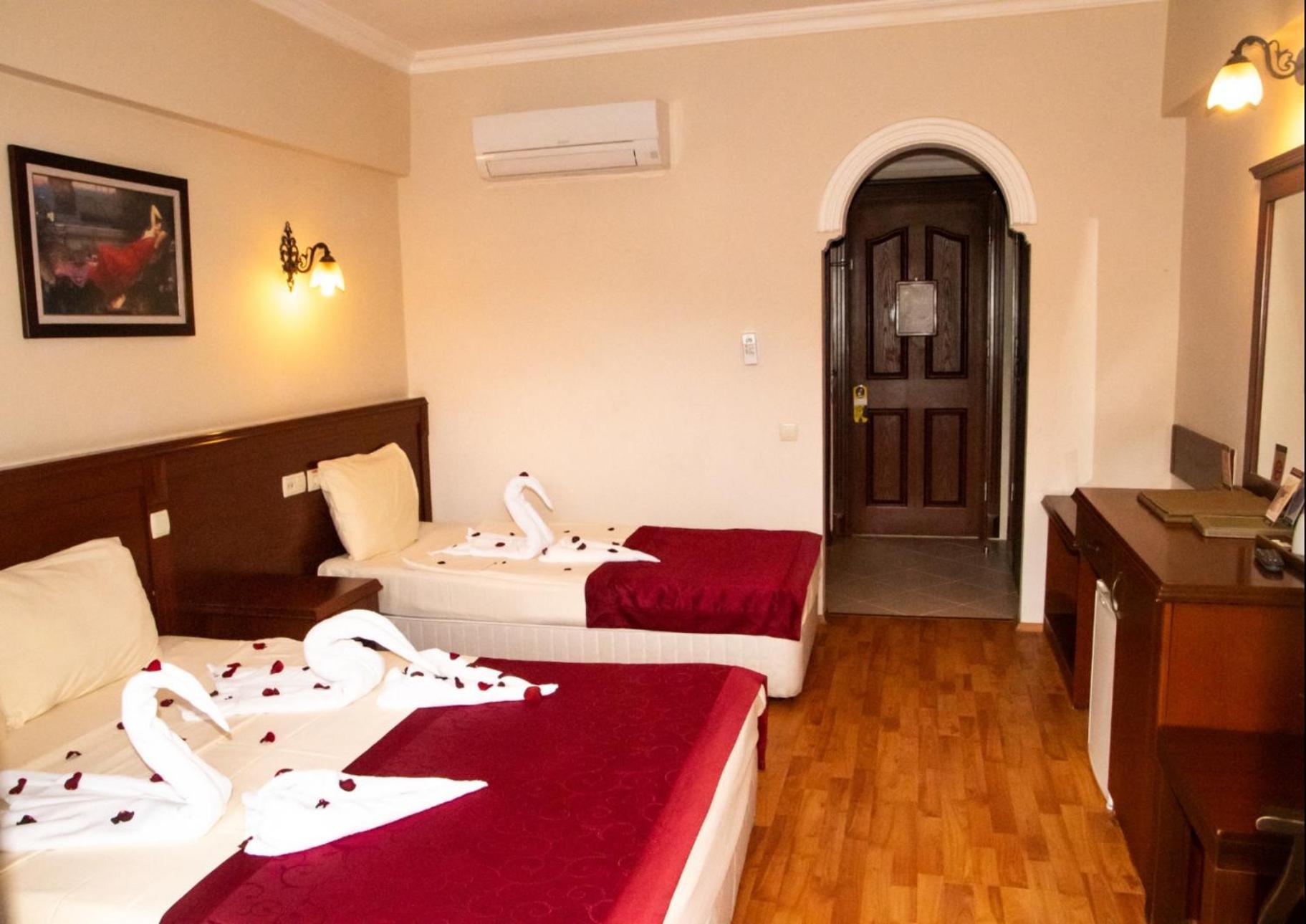 Astoria Park Hotel & Spa All Inclusive 安塔利亚 外观 照片